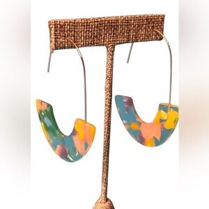 Colorful Abstract Half Hoop Acrylic Earrings NEW
BUY 2 GET 1 FREE!!